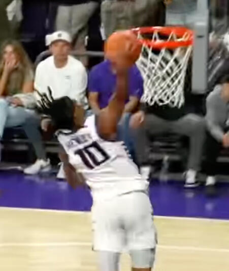 Shot and quickly turned this dunk by Jaden Henley vs NIU for @gcu_mbb.